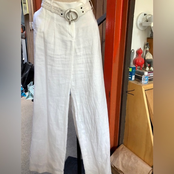 Fabulous white wide leg trousers from Elie Tahari!